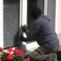 Überwindung eines gesicherten Fensters Überwindung eines gesicherten Fensters