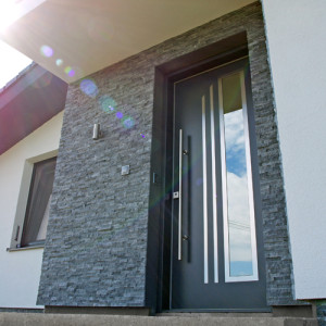 ADLO � Sicherheitsthermodur Tesim, verglast PS370, gepanzertes Dreifachglas, T�roberfl�che RAL 7015