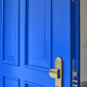 ADLO - Sicherheitst�r ARDEN, Kasettenausf�hrung KN-1 258, Oberfl�che Color RAL, Fotoatelier-Eingangst�r